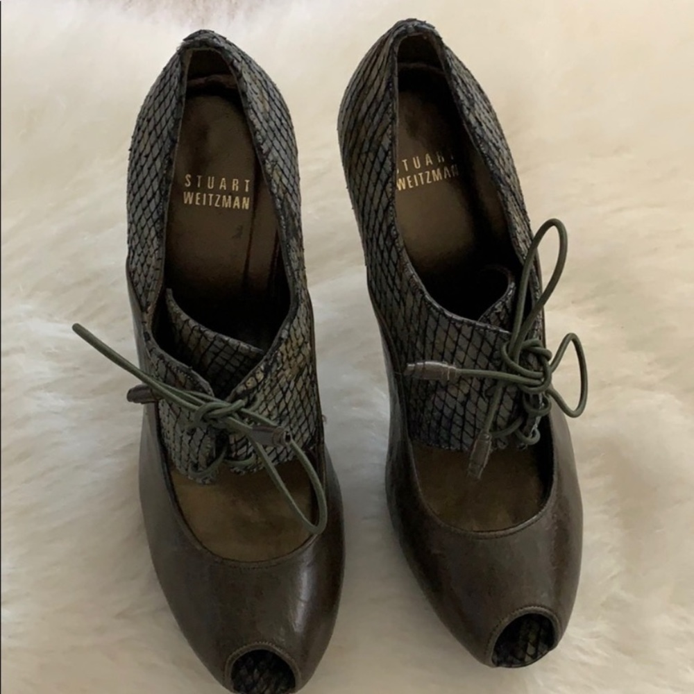 Stuart Weizman | Textured Peep Toe Mermaid Heel - image 7